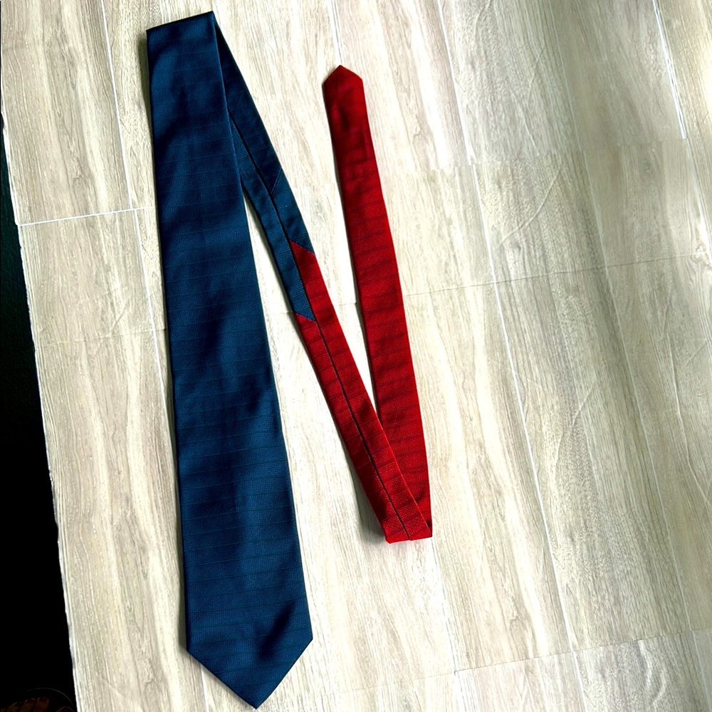 Tommy Hilfiger Blue and Red Men's Silk Tie